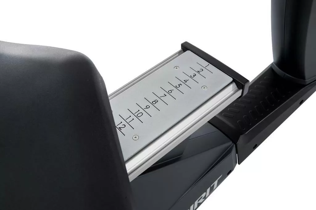 Spirit CR900 Professzionális háttámlás edzőtermi kerékpár